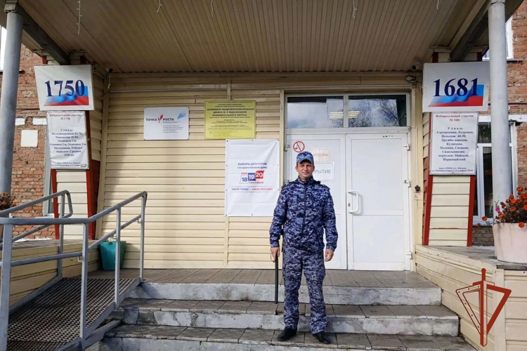Росгвардейцы выполнили задачи по обеспечению правопорядка в период голосования на территории Кузбасса