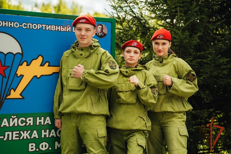 Выпускники профильного класса Росгвардии стали победителями всероссийского конкурса «Юнармейские маршруты»