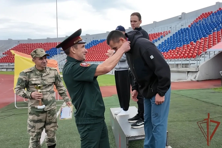Команда Кузбасса завоевала первое место на чемпионате Сибирского округа Росгвардии по летнему офицерскому троеборью 