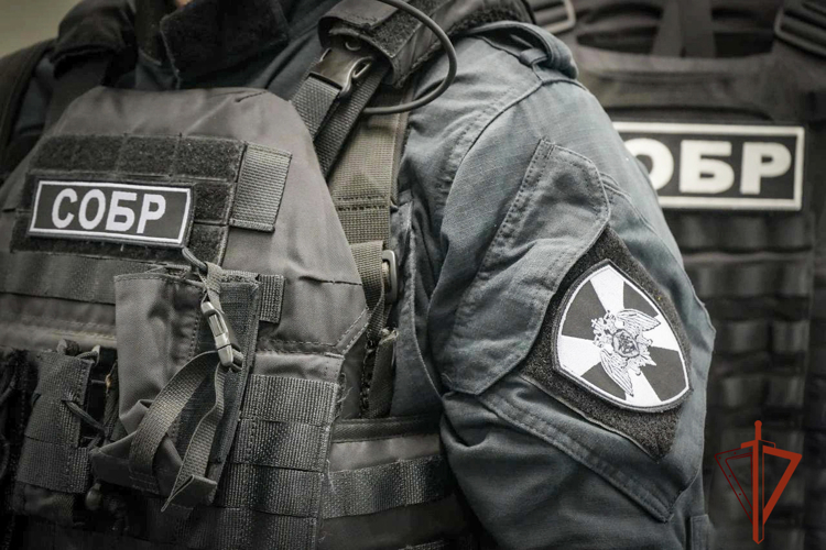 При силовой поддержке СОБР «Мустаг» в Кузбассе выявили 41 нарушителя миграционного законодательства (ВИДЕО)