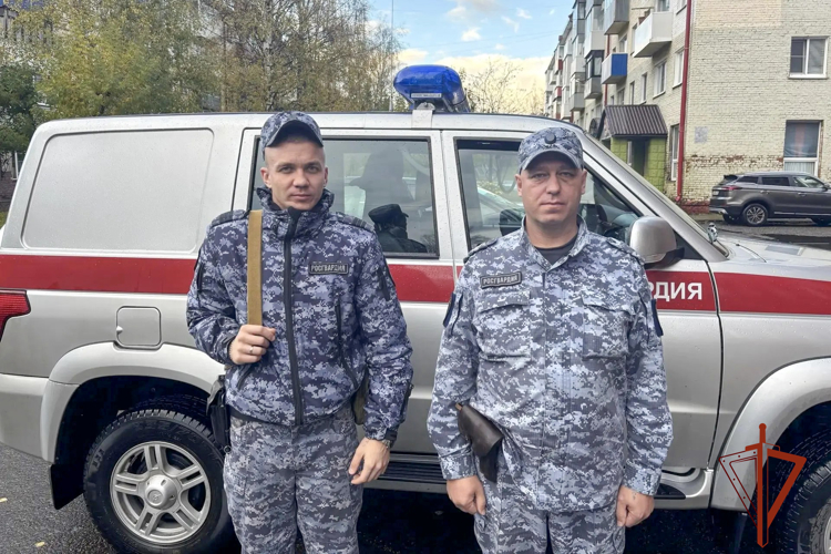 Росгвардейцы вернули матери пропавшего 12-летнего мальчика